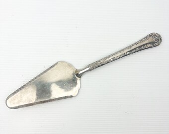 Cake / Pie server utensil silver ornate handle