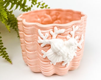 Fitz & Floyd Inc Handpainted Peachy Pink Plant Pot with white 3D shell design. Made in Japan
