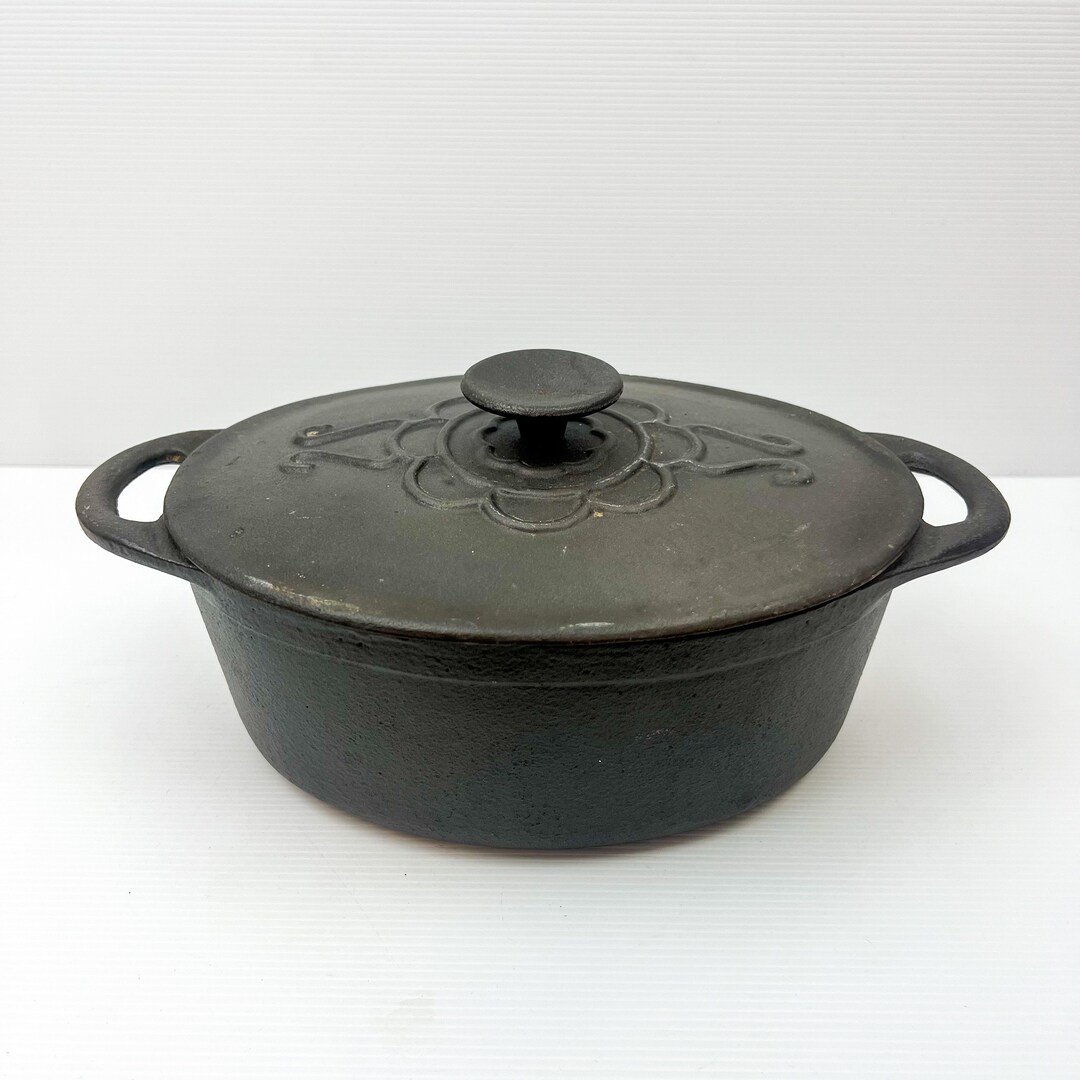 Antique Cast Iron Cooking Pot With Lid Etsy