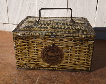 Rare Vintage R A Patterson Tobacco Co. Richmond, VA. Tin