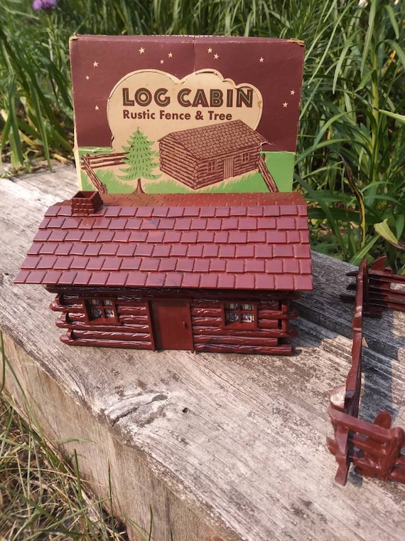 Plasticville Log Cabin Brown Side Piece  O-S Scale 