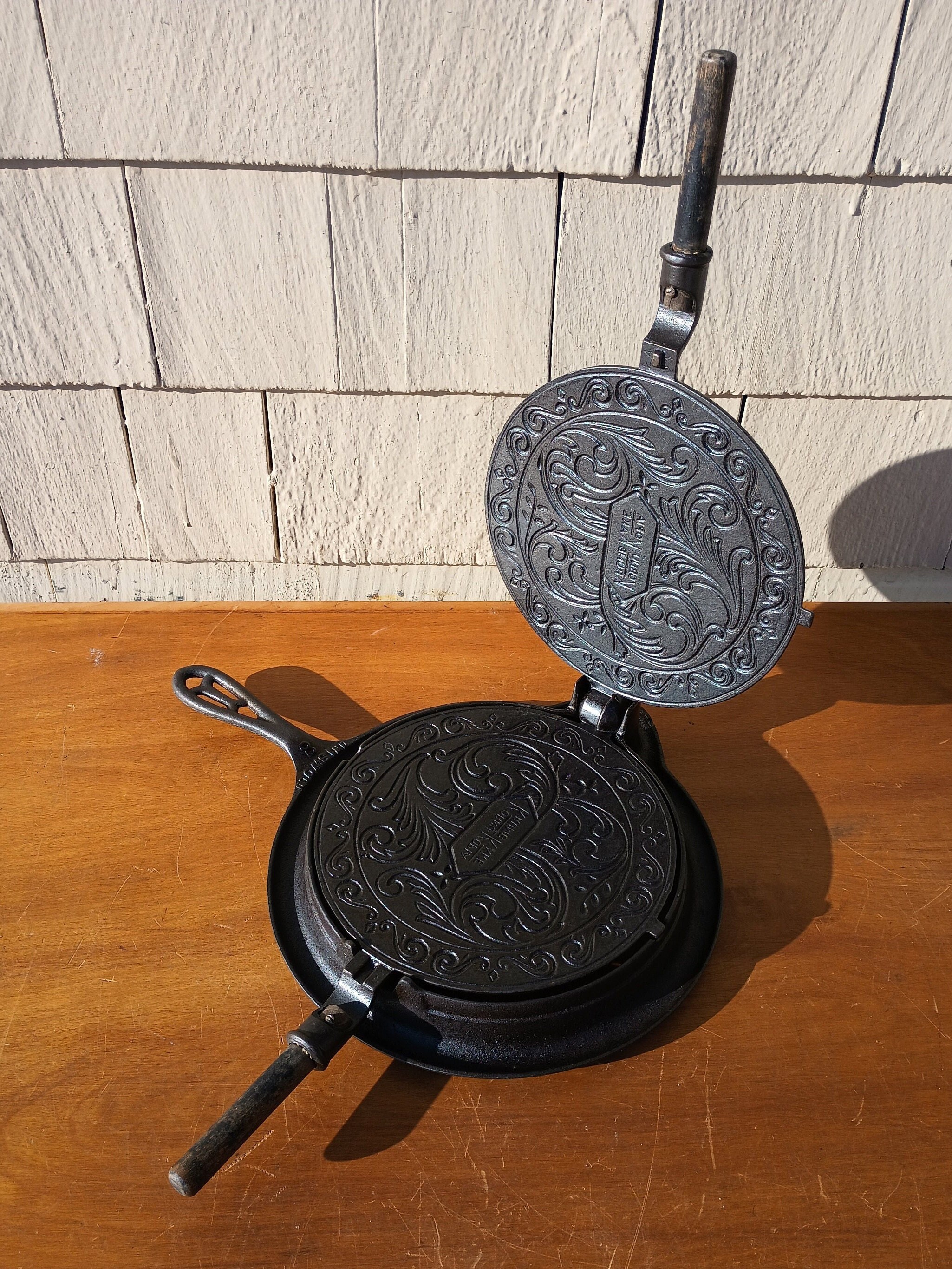 old fashioned pizzelle maker