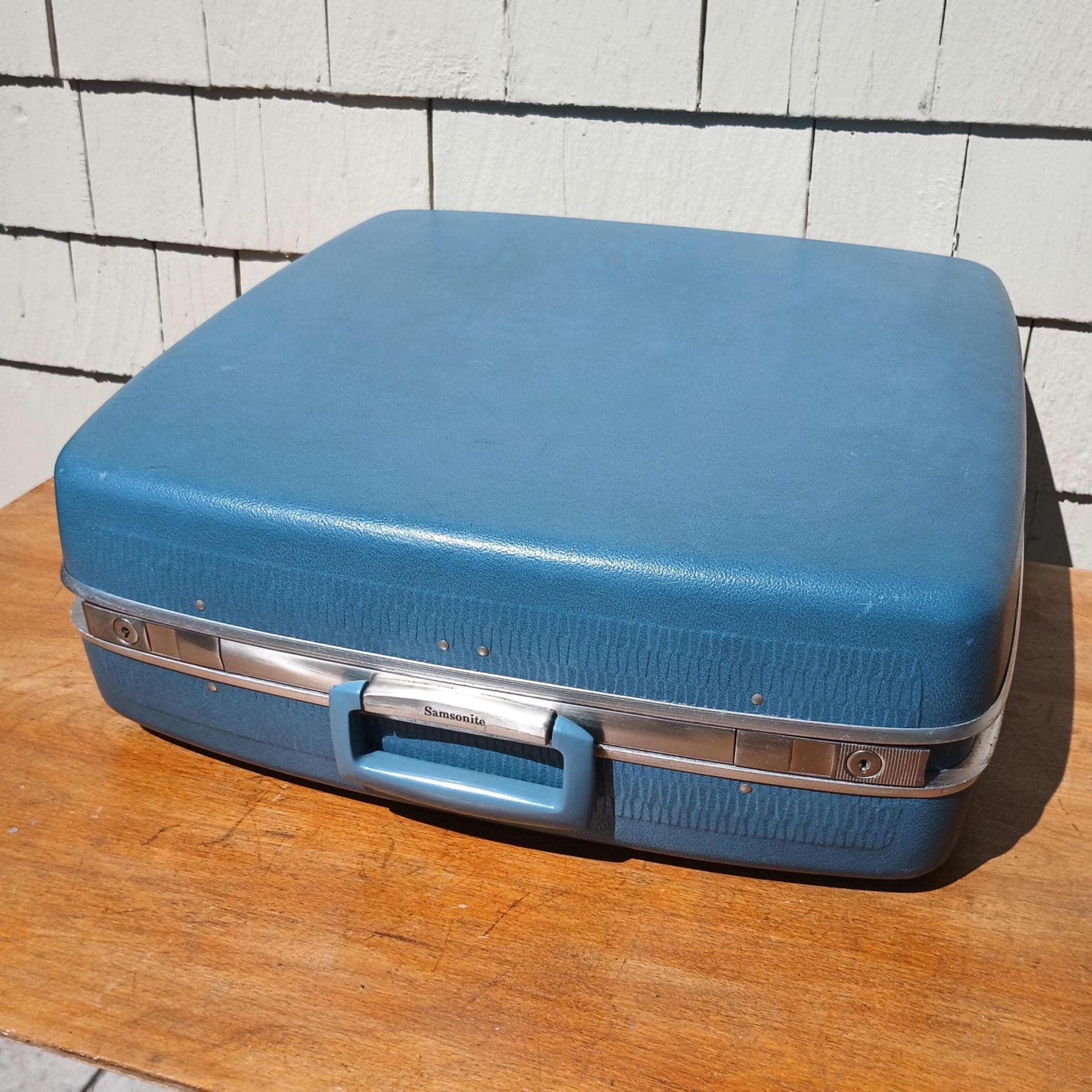 Vintage Blue Suitcase - Samsonite Horizon - Great Condition
