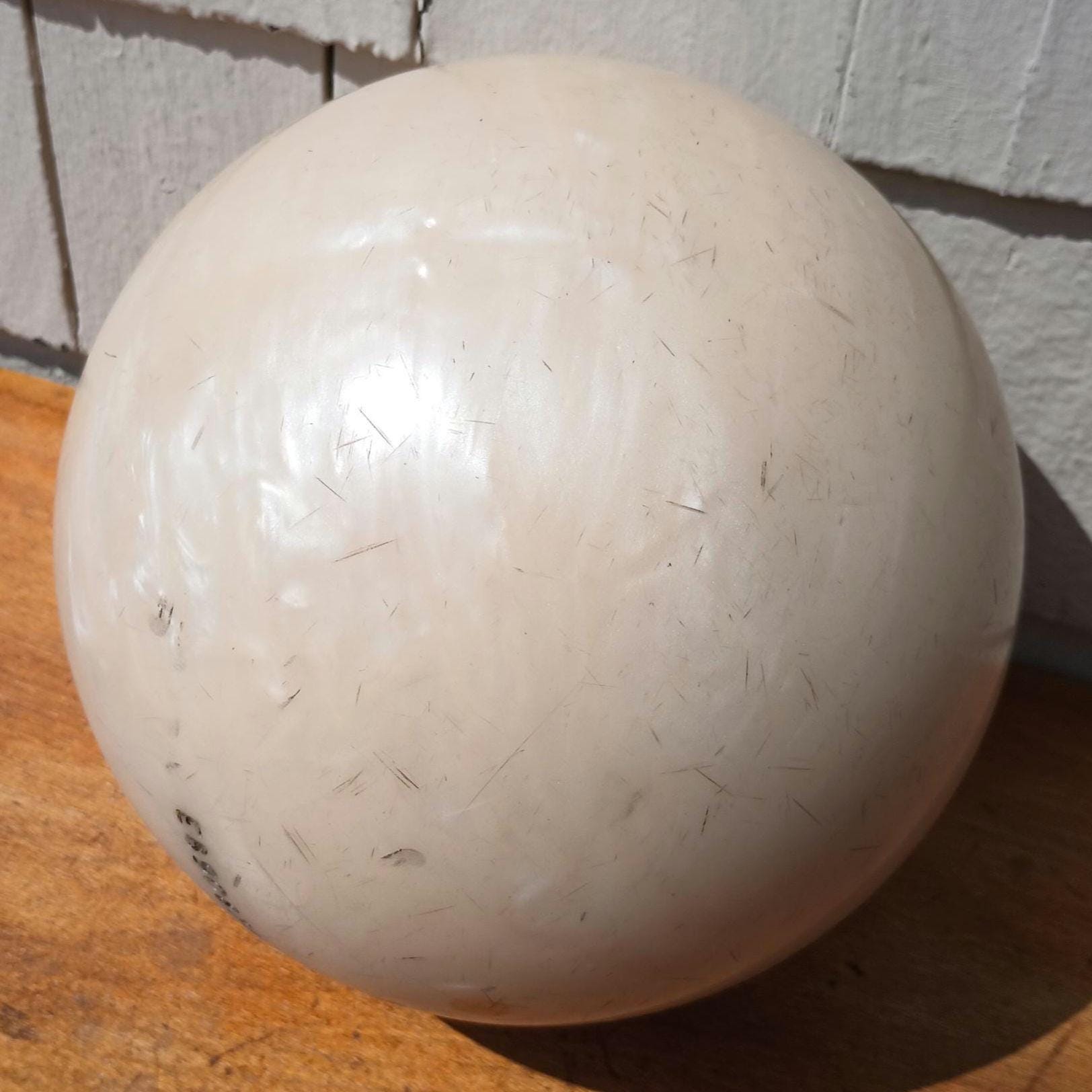 Vintage Brunswick Galaxie 300 Bowling Ball - Swirly Ivory Color