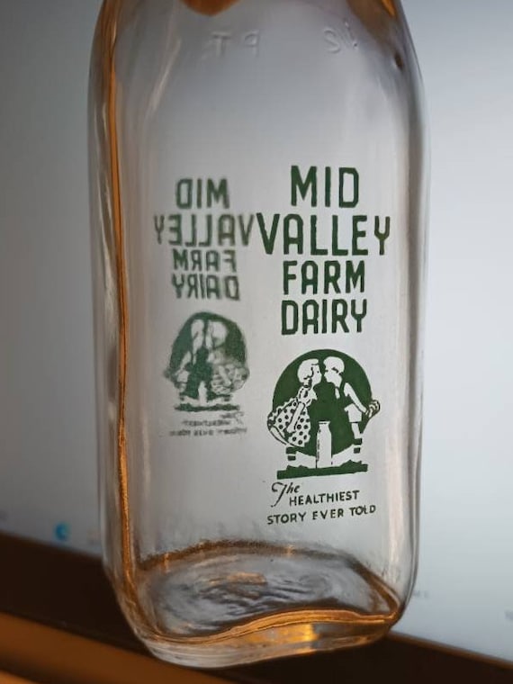 Peoples Sanitary Dairy, Two Different Pint Milk Bottles, Antique Glass Farm  and Dairy Barn Salvage 