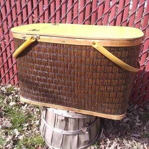 Vintage Brown Picnic Basket with Cups and Plates - Hawkeye