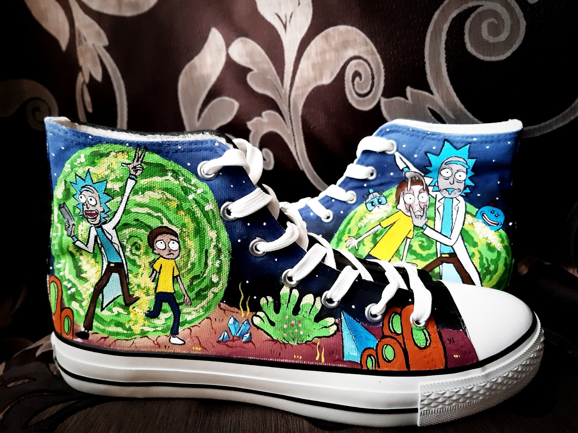 Morty Slip-On Pickle Rick Slippers Pink 