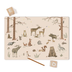 Skrivbordsmatta med skogsdjur i blush-mönster; tvättbar; presentidé för barn