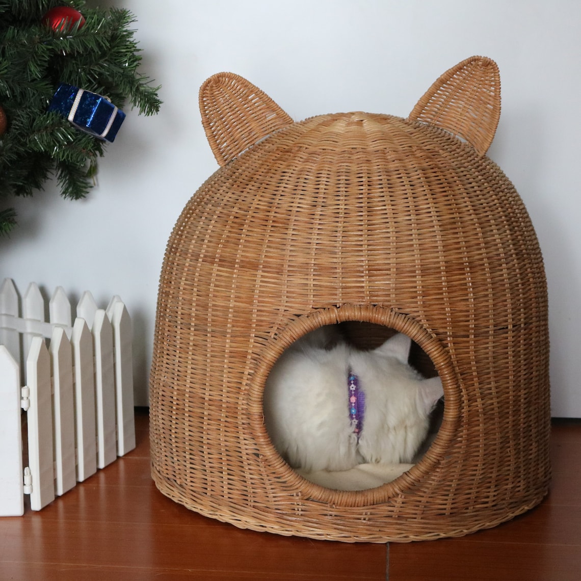 White Rattan Cat House CUSHION, Cat Home Bed, Pet House Puppy Handles