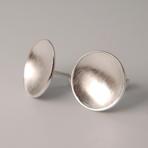 Bowl ear studs matt, 14 mm diameter