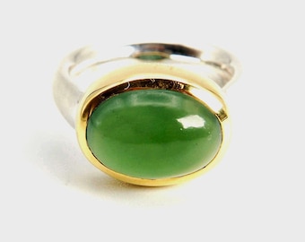Green gemstone ring, nephrite jade, silver, 18 kt yellow gold plated, ring sizes 56 and 58