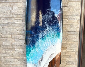 Decorative Surfboard Decorative surfboard in wood and epoxy resin with wave effect 136x31x2.5 cm