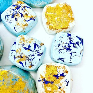 Aromatherapy Shower Steamers: 4 Pack Essential Oil Shower Bombs (Shipping Included) Bild 16