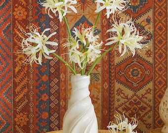 Realistic Artificial Spider Lily, Faux Spider Lily Stem, Christmas Home Decorations, Holiday Floral Arrangement, Elegant Winter Table Decor