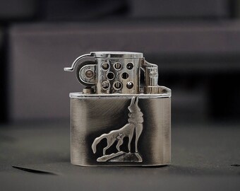 Zippo Feuerzeug Mit Timberwolves Emblem – Chrom Gebürstet, Made In USA, Mit Datumscode