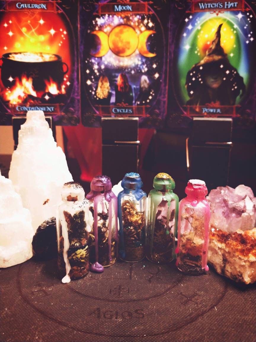 Spell Pocket Witch Spell Bottle: Pocket Charm for Protection, Love, Wealth, Healing ...