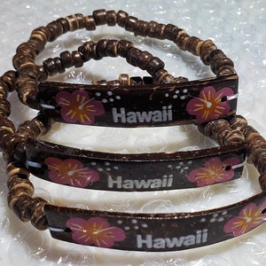 New Sea Shell 6" Elastic Bracelet with coconut ID plate HAWAII with Hibiscus Flowers