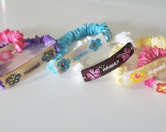 New Sea Shell 6" Elastic Bracelet with coconut ID plate HAWAII with Hibiscus Flowers