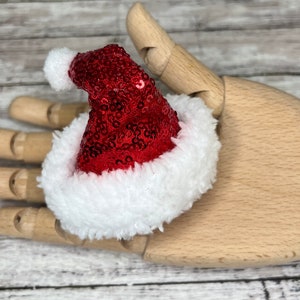 Christmas Hair Clip.| Santa Hat Hair Clip.| Sequin Santa Hat Hair Clip.| Small Santa Hat Hair Clip.| Festive Hair Clip.| Holiday Hair Clip.