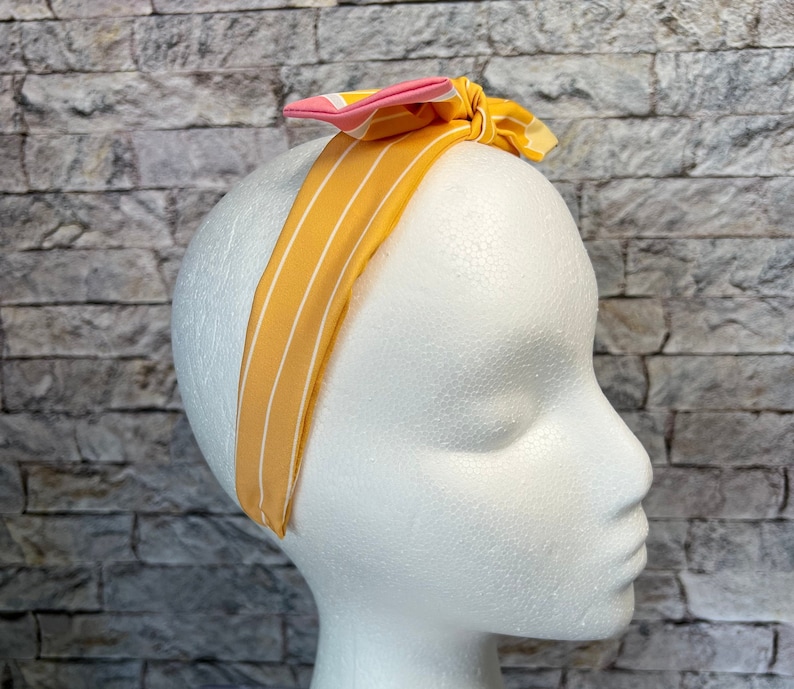 Diadema de lápiz./ Diadema de regreso a clases./ Diadema de maestro./ Diadema con nudo superior de lápiz./ Regalo para maestro. imagen 4
