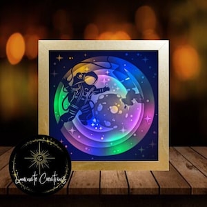 Astronaut Light Box, Shadow Box Template - SVG Instant Download File (Only) 3D Paper Cut File