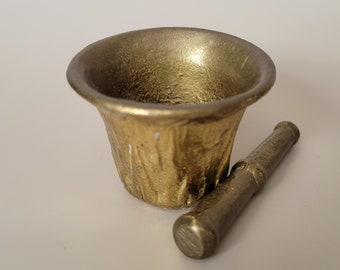 Mortar and Pestle Small Vintage Solid Brass Mortar and Pestle Witchy Mortar and Pestle Brass Mini Antique Mortar and Pestle Mini Mortar