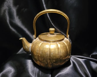 Brass Teapot Vintage Japanese Teapot Pumpkin Teapot Witchy Teapot Scalloped Teapot Halloween Teapot Made in Japan