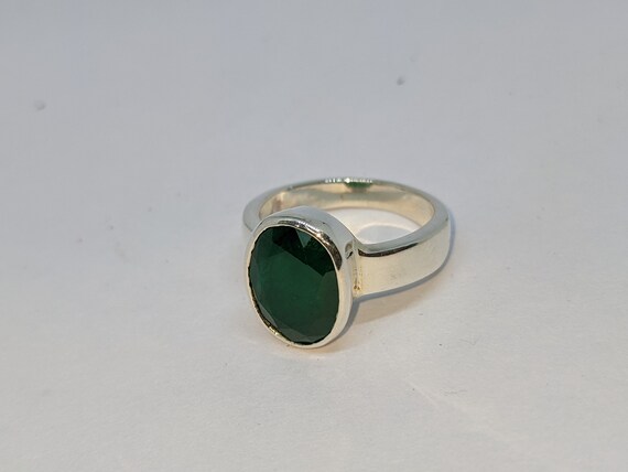 Emerald Gemstone Studded 925 Sterling Silver Ring SR-1064 – Online Gemstone  & Jewelry Store By Gehna Jaipur