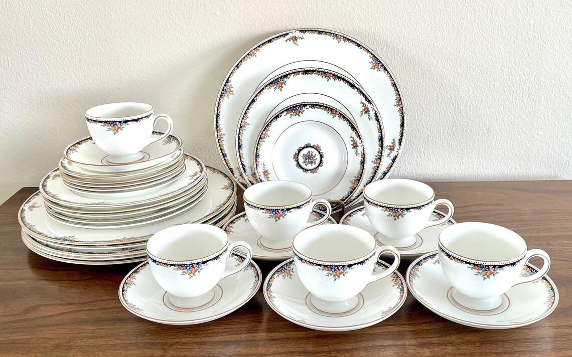 Vintage Wedgwood Osborne Bone China Dinnerware Set R4699 Etsy