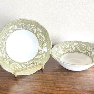 Vintage J & G Meakin England Sterling Staffordshire Ironstone Renaissance Green Coupe Cereal Bowl Set of Two