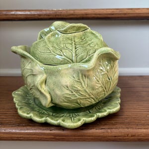 Vintage Holland Mold 1970&#39;s Cabbage Dish w/ Lid and Plate