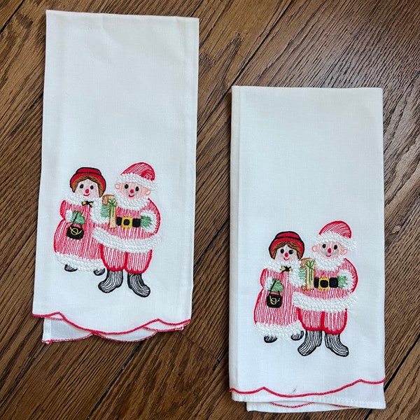 Vintage Fingertip/ Tea Christmas Towel Mr&Mrs Claus