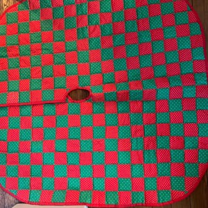 Vintage Handmade Quilted Tree Skirt