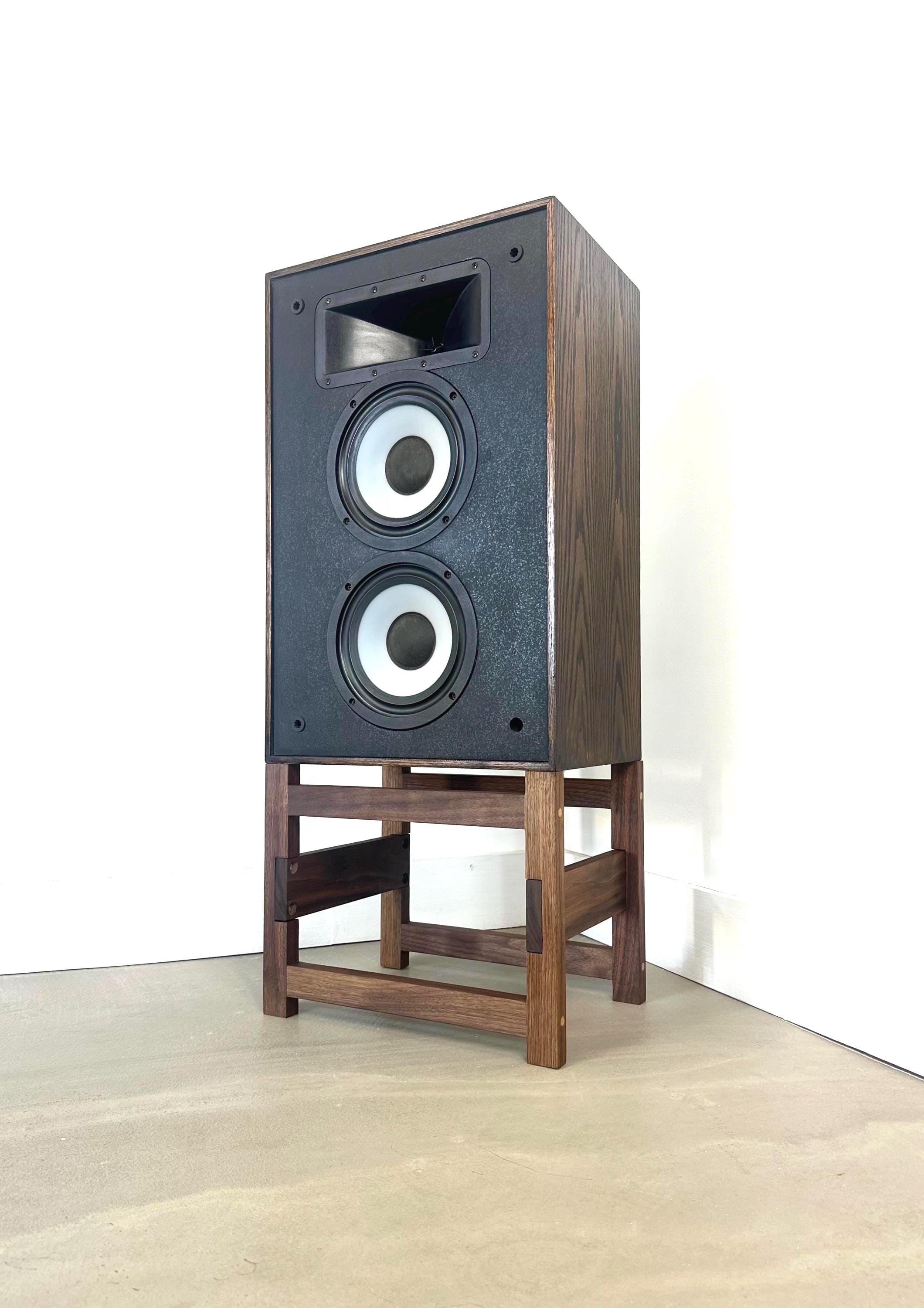 カスタマイズ可能な木製スピーカースタンド / HF3 / ハイファイ