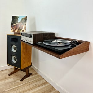 Floating Turntable Shelf / Customizable Record Player Ledge / Projector Shelf / Solid Hardwood