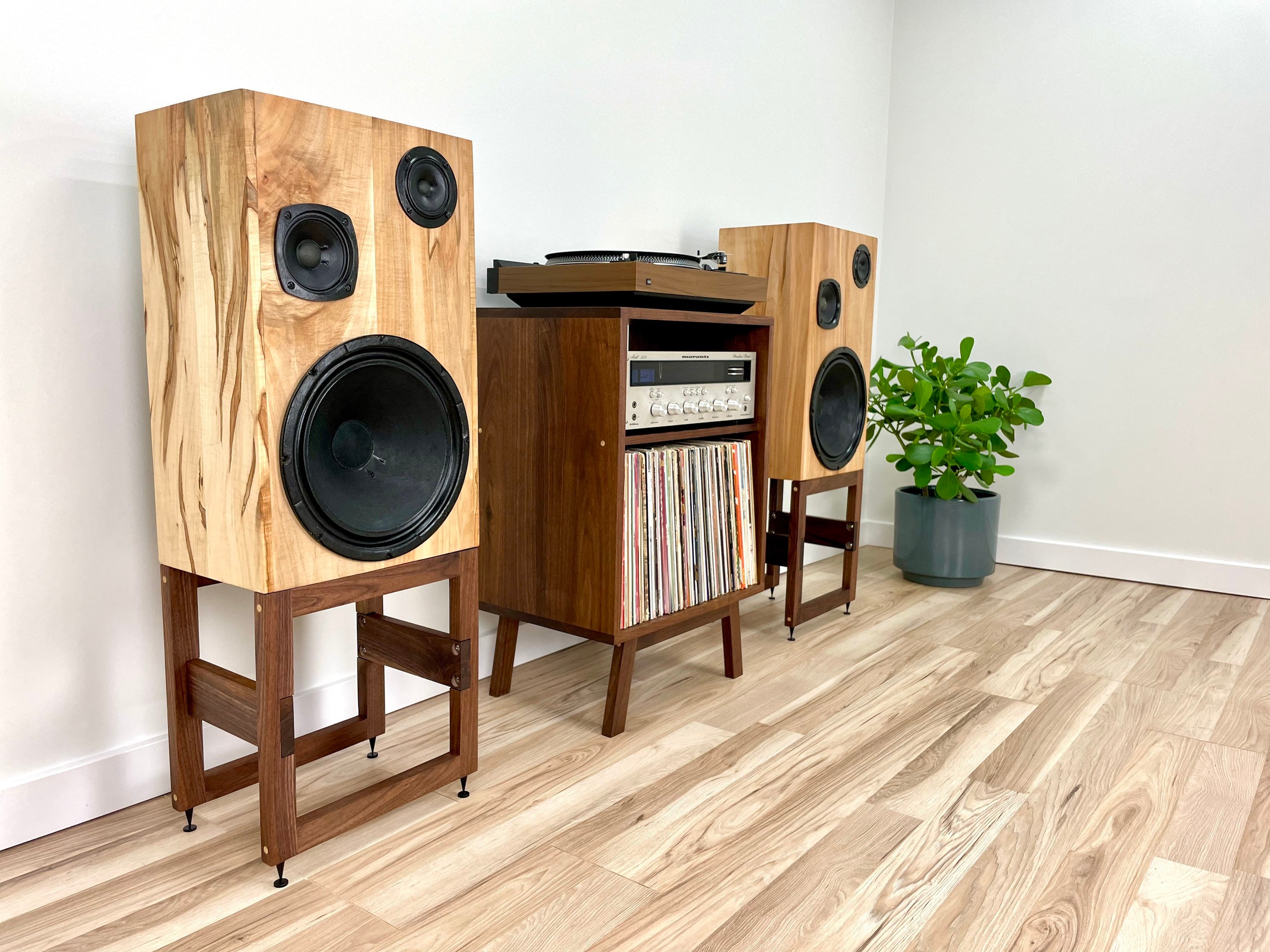 カスタマイズ可能なボックススピーカースタンドセット / HF3