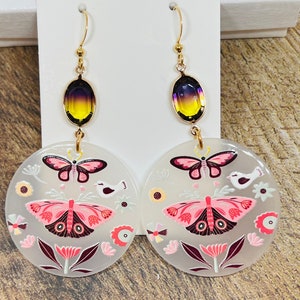 Pendientes de polilla, pendientes colgantes, boho, pendientes de mariposa, pendientes de declaración, hipoalergénicos.