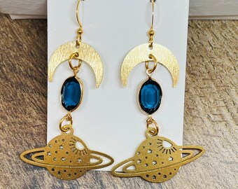 Saturn space dangle earrings, gifts for her, birthday gift.