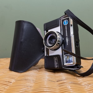 Kodak 255X Instamatic 35mm Film Camera w/ Case