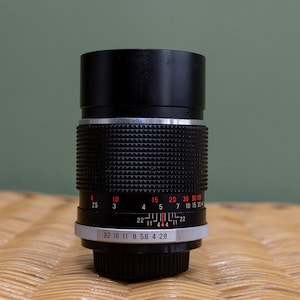 Vintage lens Panagor Auto Tele 135mm f2.8 m42 screw mount