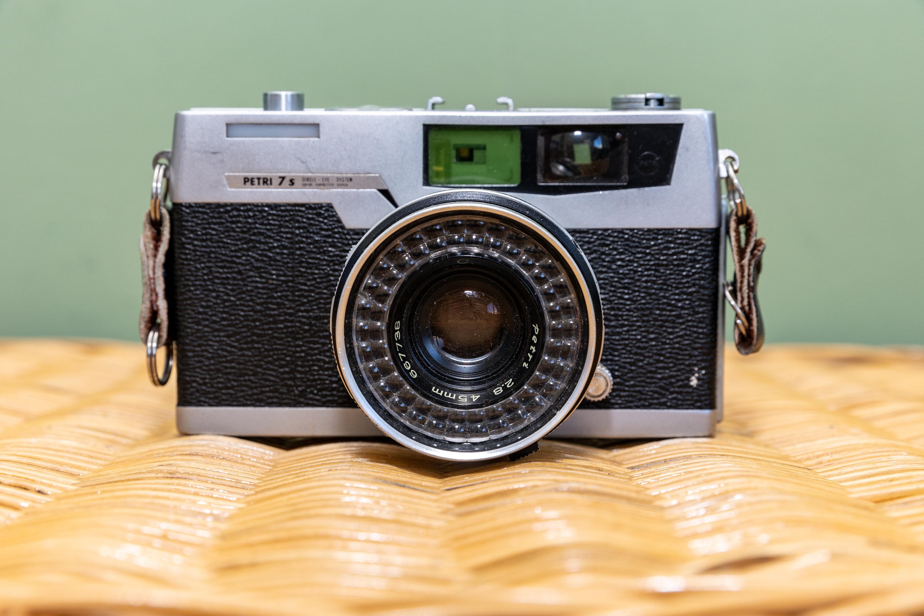 Petri 7S Rangefinder With a 45mm Lens UK