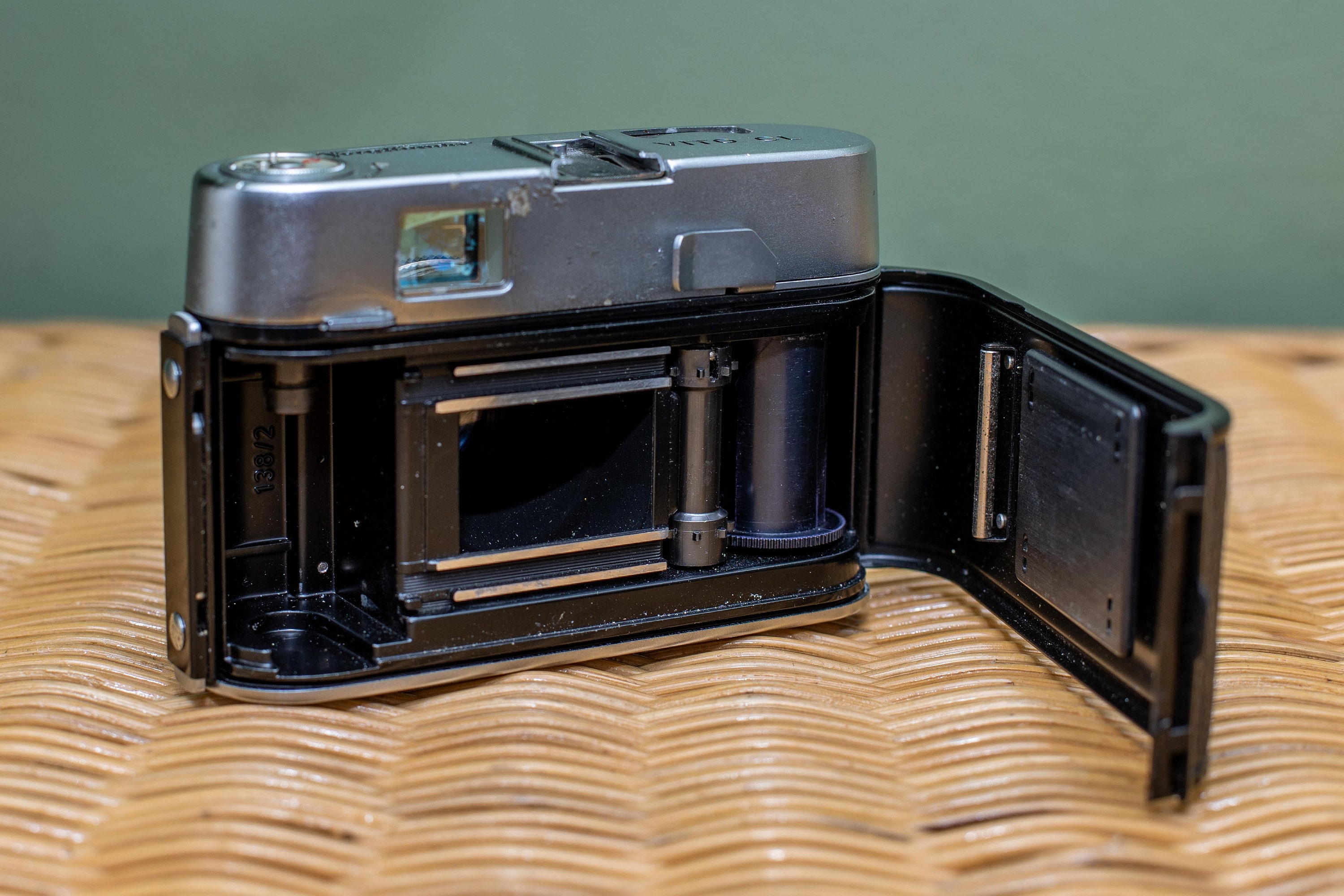 Voigtlander VITO CL ビンテージ フィルム カメラ (50 mm f2.8 レンズ