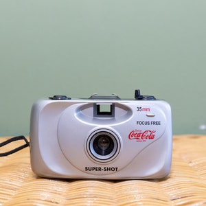 35mm focus free supershot coca cola w/ carton box
