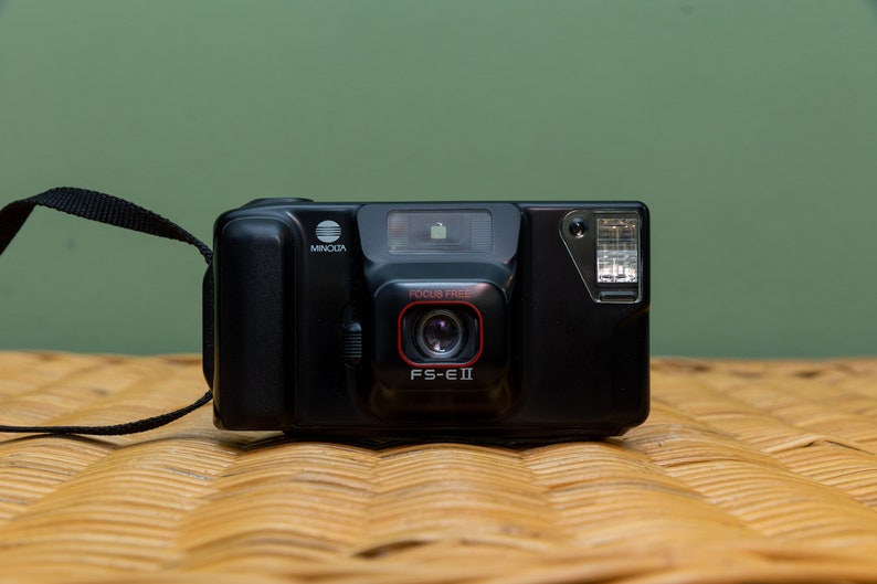 Minolta point and shoot