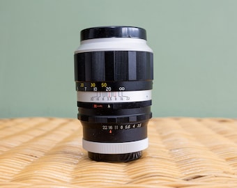 tokina tele auto 135mm f3.5 M42 lens mount