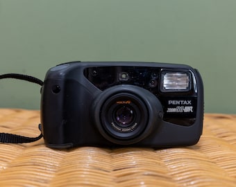 Vintage Pentax Zoom 90-WR Weather Resistant Splash Proof Camera