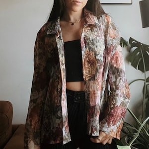 Vintage floral sheer button up!