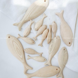 Unfinished Wooden Fish Wall Art Decor Creative Gift for Kids, Blank Fish Cutout for DIY Project Crafting Painting, Handmade Wooden Fish Toy