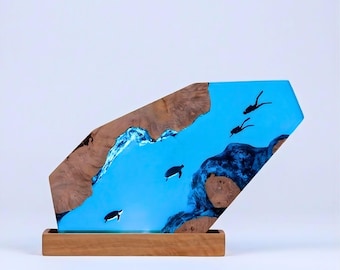 Oceaanharslamp met duiker en schildpad – handgemaakt nachtlampje van epoxyhout, decor zeeleven, gepersonaliseerd cadeau voor hem