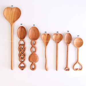 Wooden Heart Spoon Personalized Gift for Her Wedding Party Favor Bridal Shower Keepsake, Heart Shaped Wooden Spoon for Eating and Serving